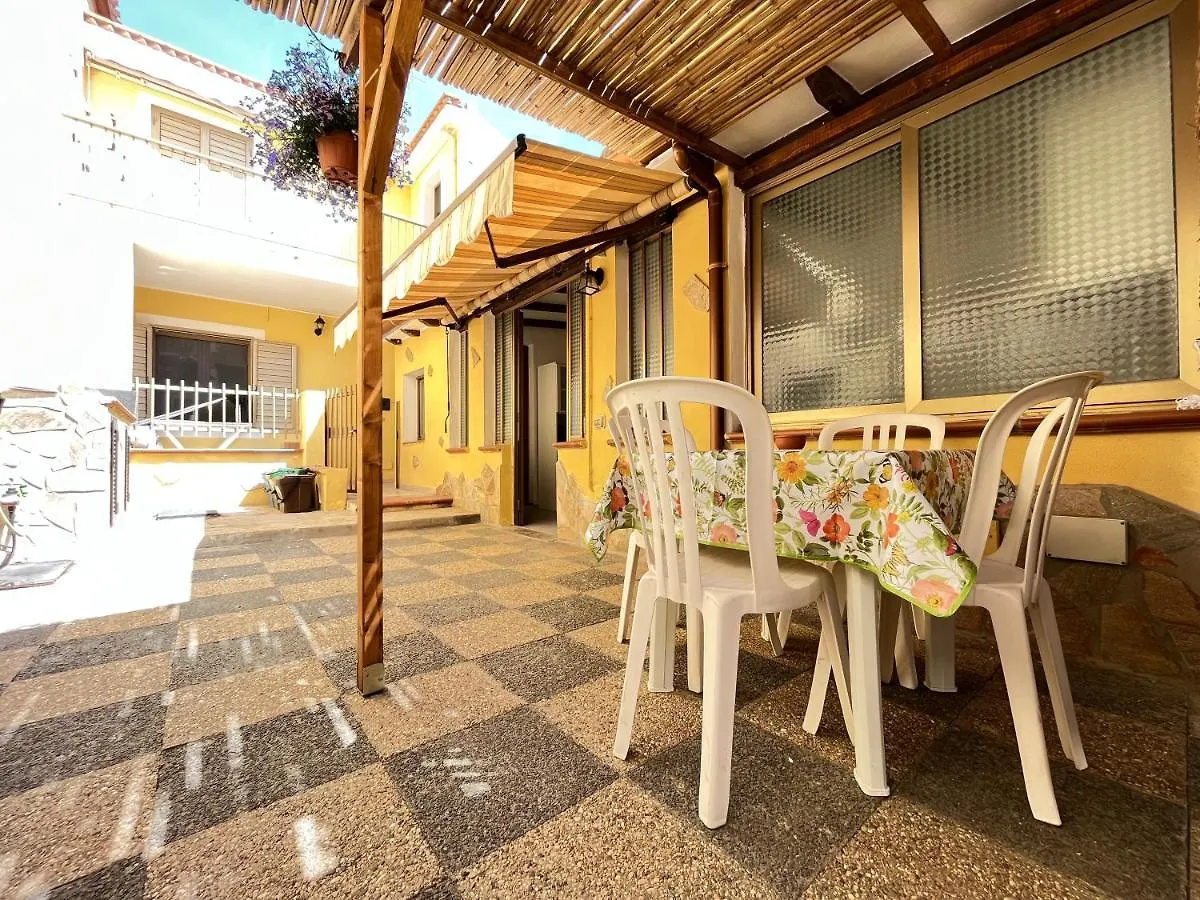 Apartment Appartamento Nassia 2 By La Via Del Mare Viaggi E Vacanze Villasimius Italy